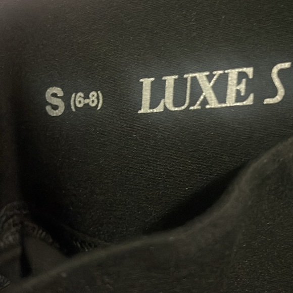 Luxe Slims woman’s black leggings with wide waistband. Size S. Never worn. - Picture 6 of 7